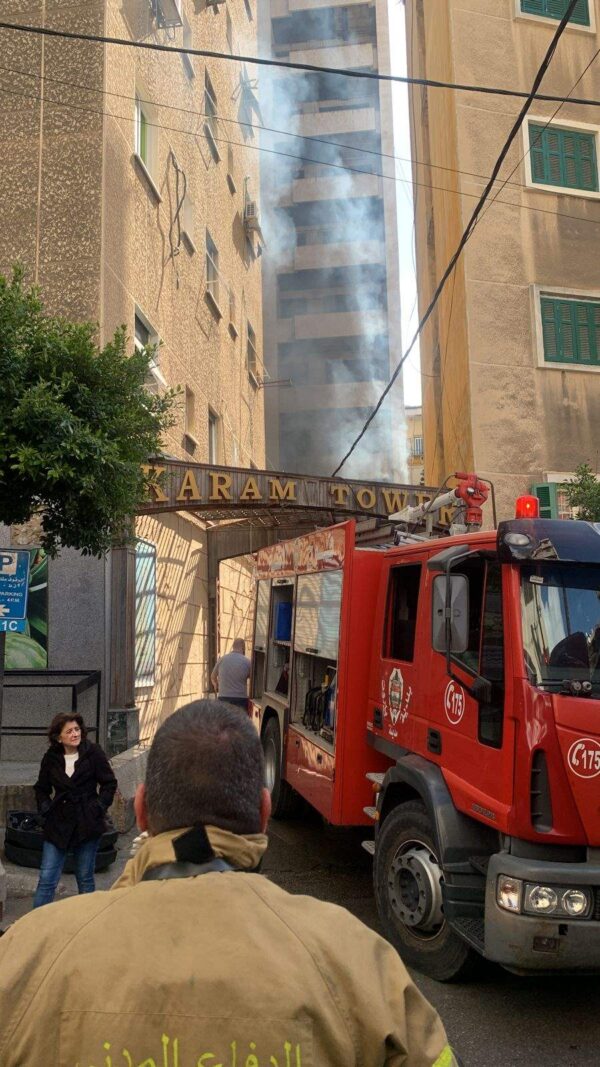 بالصور: حريق كبير في مبنى في الاشرفية وفوج اطفاء بيروت يتدخل 4 بالصور: حريق كبير في مبنى في الاشرفية وفوج اطفاء بيروت يتدخل