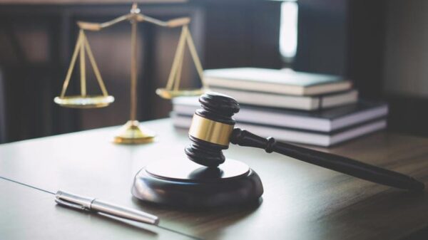 الحاج تقدم بطلب باسم الجمهورية القوية ابطال مذكرة تأجيل العمل بالتوقيت الصيفي