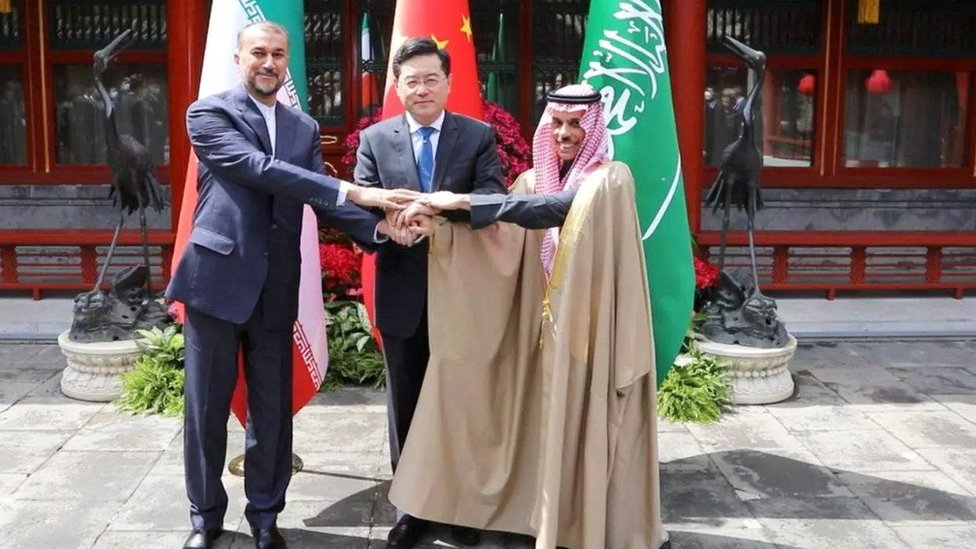 إنجاز كبير للصين باتفاق السعودية وإيران، وسط انسحاب بطيء لأمريكا من الشرق الأوسط : في الإندبندنت