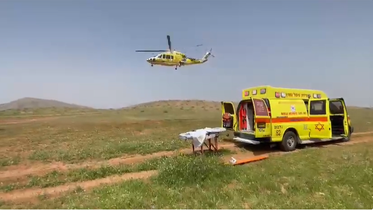 المسجد الأقصى: مقتل ثلاث إسرائيليات في إطلاق نار بغور الأردن بعد غارات إسرائيلية على غزة وجنوبي لبنان