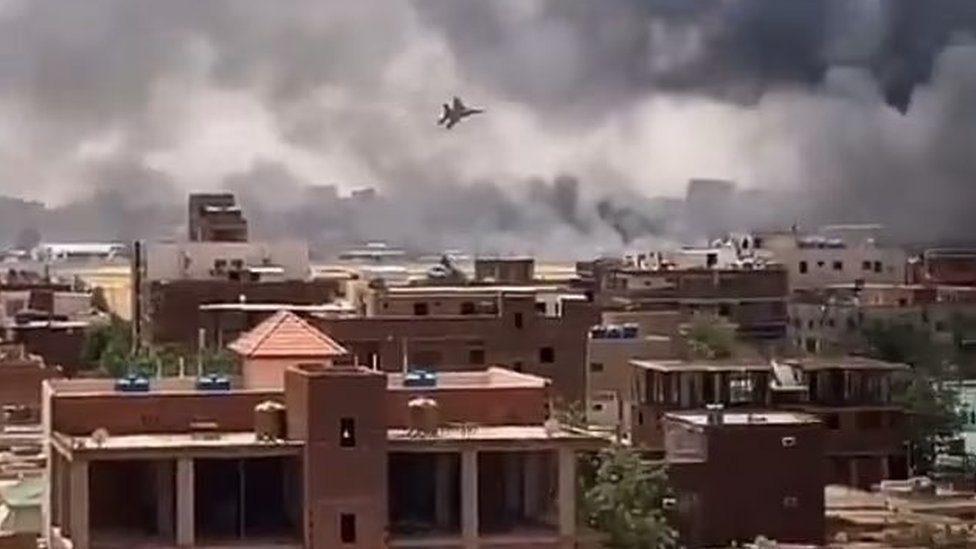 صحف بريطانية: "محاولة انقلاب" و"ضربة جديدة للآمال" في السودان