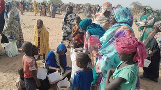 اشتباكات السودان: دعوات أممية لاستقبال النازحين وتحذيرات من تحويل المستشفيات إلى ثكنات عسكرية