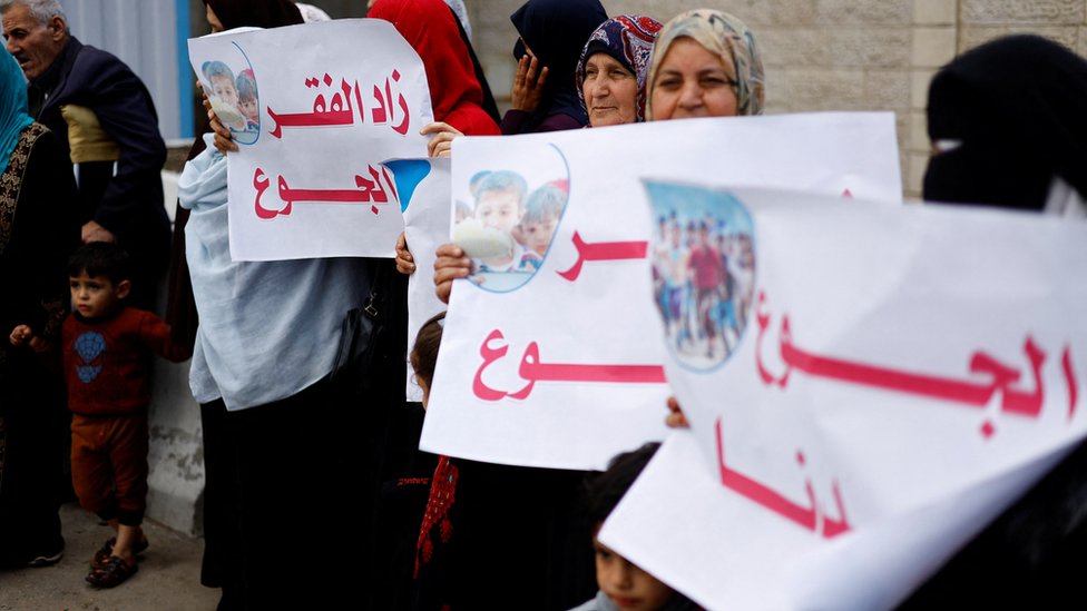 غزة: تحذيرات من تداعيات قرار برنامج الغذاء العالمي وقف مساعداته لآلاف الفقراء
