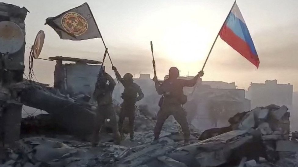 روسيا وأوكرانيا: زعيم مجموعة "فاغنر" يتعهد بتسليم باخموت للجيش الروسي بحلول يونيو