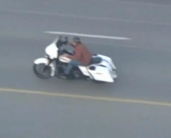 LIVE: LAPD chasing motorcyclist in San Fernando Valley