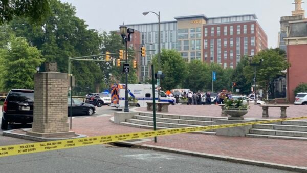 7 اشخاص بين قتيل وجريح جراء إطلاق نار قرب مدرسة بولاية ⁧‫فيرجينيا‬⁩ الأمريكية