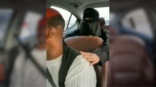 صاحب المقلب: تنقبوا في زي فتاة وحاولوا "معاكسته"، مقلب محرج في حق سوداني يثير غضب سعوديين