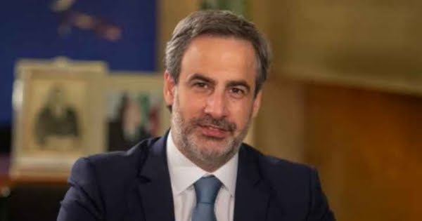 معوض: تردد النواب يخدم أجندة "الحزب"