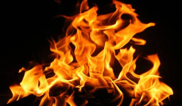 إصابة امرأة بحريق في منشرة أخشاب في صيدا والعمل جار على إخماده 1 إصابة امرأة بحريق في منشرة أخشاب في صيدا والعمل جار على إخماده