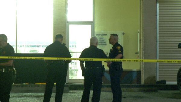 Two men suspected of fatally shooting man at Northwest Side laundromat