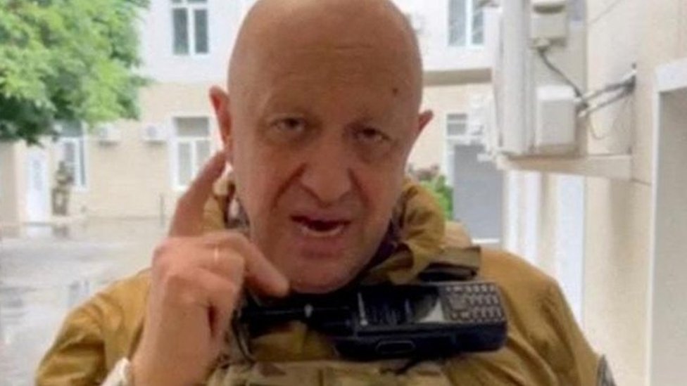 تحطم طائرة شمال موسكو وأنباء متضاربة عن وجود قائد فاغنر على متنها