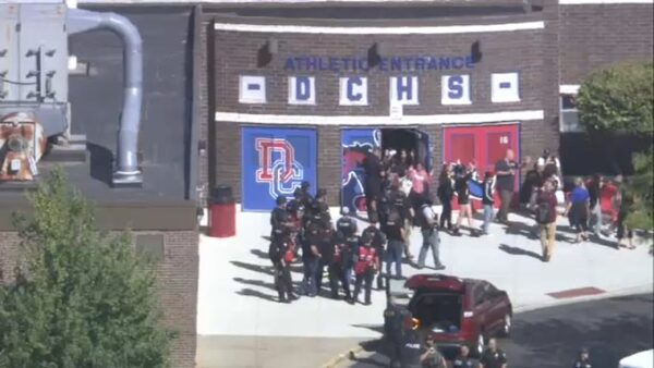 two students stabbed at Countryside High School in Clearwater, Florida; suspect in custody