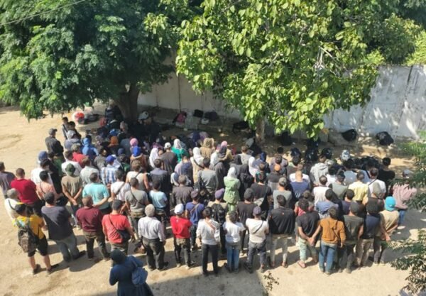 الجيش: توقيف 130 سوريًّا و 5 مواطنين لمحاولتهم التسلل عبر البحر بطريقة غير شرعية