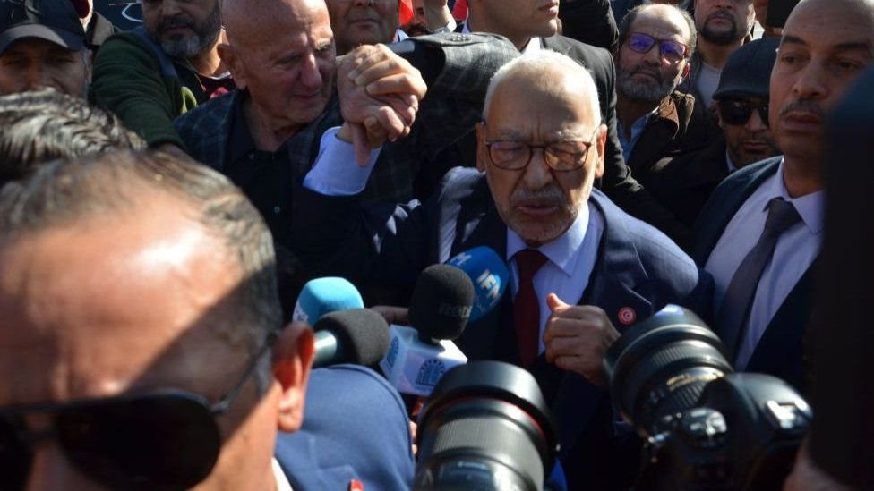 راشد الغنوشي يبدأ إضرابه عن الطعام في السجون التونسية