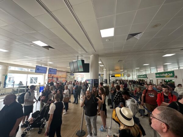 update: security alert continue at UK airports after terror suspect escapes prison 1 update: security alert continue at UK airports after terror suspect escapes prison