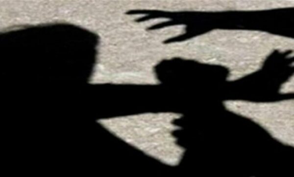 إشكال بين نازحين سوريين وأهالي صغبين.. ومارون يتدخل! 1 إشكال بين نازحين سوريين وأهالي صغبين.. ومارون يتدخل!