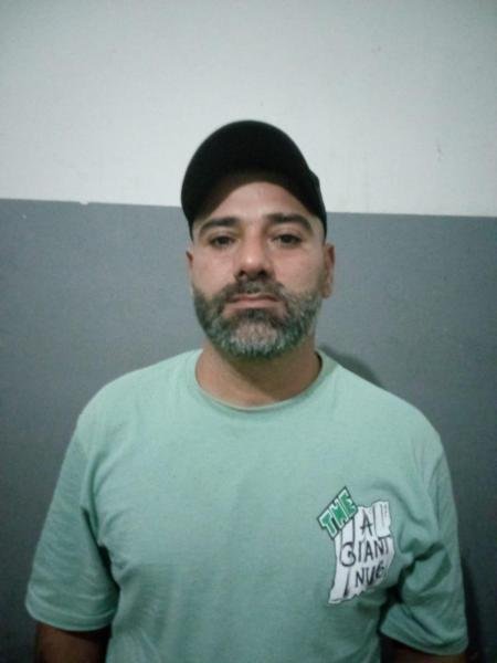 تعميم صورة موقوف بجرم سلب وسرقة وانتحال صفة أمنية.. هل وقعتم ضحيّة أعماله؟