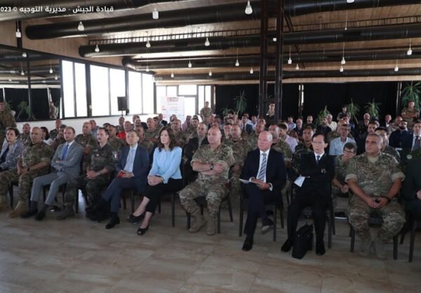 بالصور: حفل إعلان جرود عرسال ورأس بعلبك خالية من مخلفات الحروب برعاية قائد الجيش