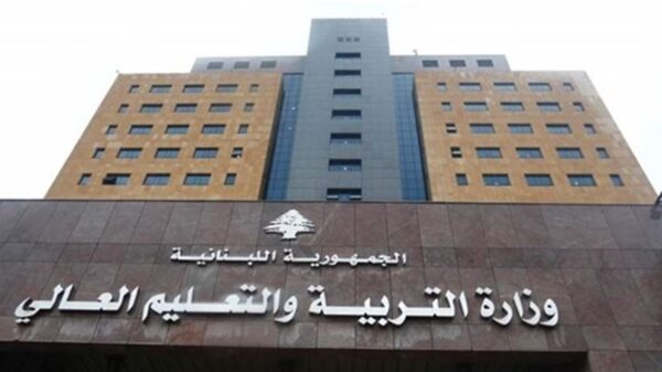 المكتب الاعلامي في التربية نفى ما ينشر عن تأخير العام الدراسي في المدارس الرسمية: الوزير مع المعلمين وليس في مواجهتهم