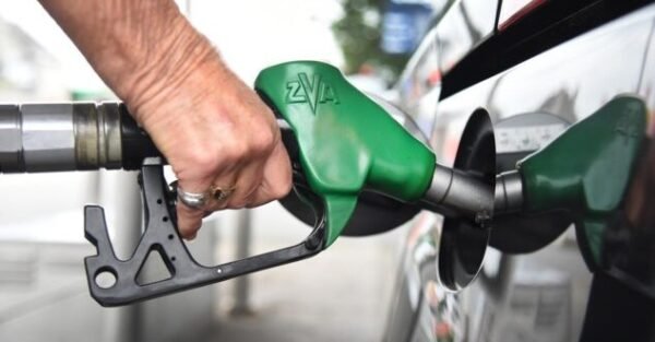 إليكم أسباب ارتفاع أسعار المحروقات