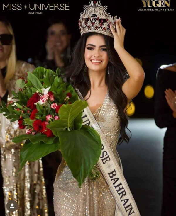 بالصور: البحرينية الأمريكية لجين يعقوب بلقب ملكة جمال الكون تثير الجدل