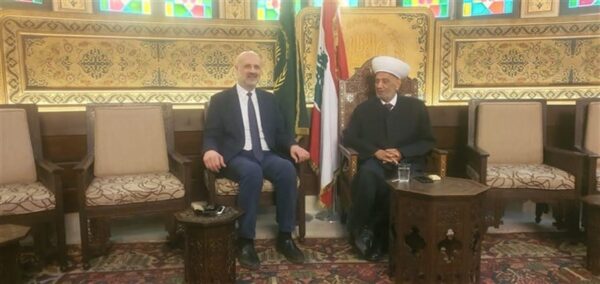 بعد خلافه وعثمان.. هذا ما قاله مولوي من دار الفتوى 1 بعد خلافه وعثمان.. هذا ما قاله مولوي من دار الفتوى
