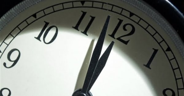 مذكرة بوجوب تأخير الساعة ساعة واحدة بدءا من منتصف ليل 28-29 الجاري