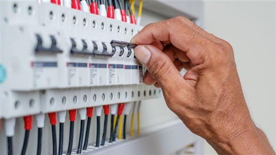 العدادات تصل إلى مولدات بيروت لكن القلق من التحايل قائم بلا رقابة صارمة