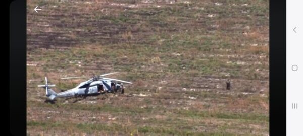 VIDEO: A Military Navy helicopter has made a emergency landing on a field in Volusia County, Florida 1 VIDEO: A Military Navy helicopter has made a emergency landing on a field in Volusia County, Florida