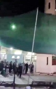 "الثلاثة إخوة".. الشرطة العمانية تكشف جنسية المتورطين بإطلاق النـار على مسجد 1 "الثلاثة إخوة".. الشرطة العمانية تكشف جنسية المتورطين بإطلاق النـار على مسجد