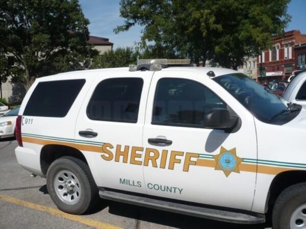 VIDEO: At least 2 dead in shooting during the Pull Up Car Show Festival at I-29 Speedway in Mills County, Iowa