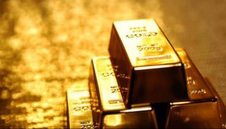 Gold Price Hits $3800 Per Ounce for First Time Amid Global Market Uncertainty