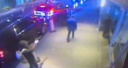 Video shows moment UnitedHealthCare CEO Brian Thompson shot and killed 1 Brian Thompson shot