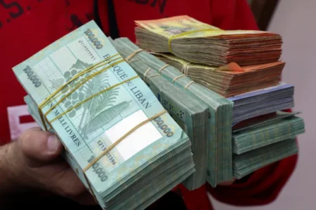 سعر الدولار في لبنان السبت 15 فبراير.. تطورات ملحوظة 1 سعر الدولار في لبنان السبت 15 فبراير.. تطورات ملحوظة