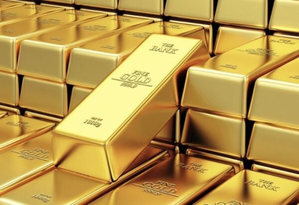 الذهب يتألق مجددًا.. قفزة في الأسعار وسط مخاوف من سياسات ترامب الجمركية 3 الذهب