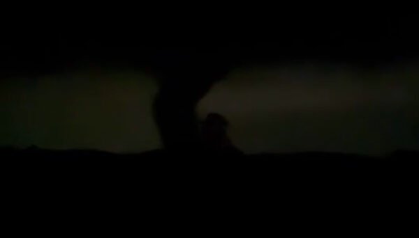 VIDEO: Large tornado on the ground near Somerset, Kentucky 3 VIDEO: Large tornado on the ground near Somerset, Kentucky