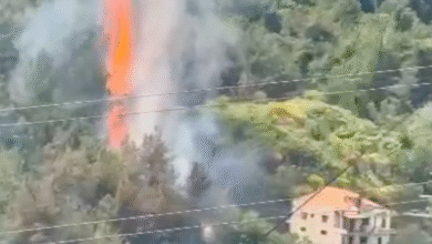 حريق يهدد منازل دير دوريت في الشوف