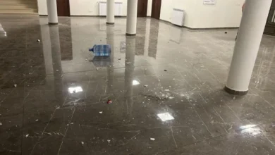 تخريب داخل بلدية لبنانية على يد أولاد سوريين