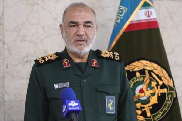 مقتل قائد الحرس الثوري حسين سلامي