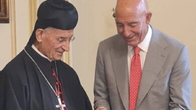 الحوار ضرورة لتجاوز الأزمة.. الموفد الأميركي من بكركي: الحل بيد اللبنانيين