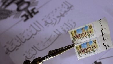وزير المالية يُلزم شركات تحويل الأموال والمصارف باعتماد الدفع “أونلاين” للرسوم العقارية بدءًا من اليوم