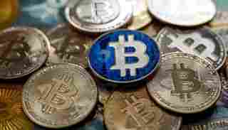 تراجع جماعي يضرب العملات الرقمية.. وبيتكوين تهبط مع تصاعد الدعاوى القضائية في أمريكا