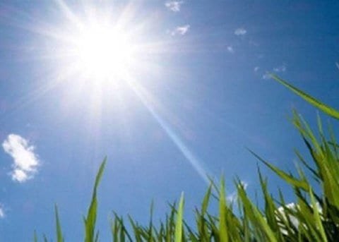 العاصفة الحارة والرطوبة تعم لبنان: توقعات طقس غدًا بقليل من الغيوم وضباب على المرتفعات 32 العاصفة الحارة والرطوبة تعم لبنان: توقعات طقس غدًا بقليل من الغيوم وضباب على المرتفعات