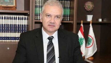 سلاح الحزب لم يعد محميًا شرعيًا: النائب فادي كرم يؤكد انتهاء الغطاء القانوني