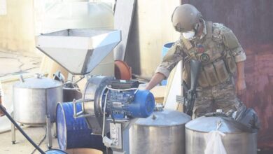 بالصور: الجيش يضبط معملًا لتصنيع المخدرات في بعلبك