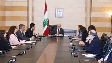 أزمة الرواتب في القطاع العام: سلام يستقبل بعثة صندوق النقد الدولي لمناقشة الحلول