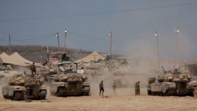 وفد من حماس في القاهرة لاستئناف محادثات وقف إطلاق النار، ونتنياهو يجدد دعوته لسكان غزة بمغادرة القطاع