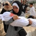 قتلى في غارات إسرائيلية على غزة وسط توغل بري مكثّف، وأكثر من 100 منظمة تتهم إسرائيل بحظر دخول المساعدات #عاجل