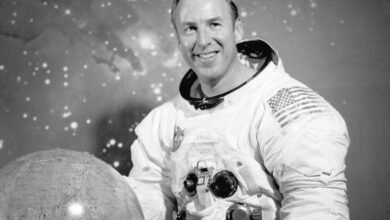 Jim Lovell, Apollo 13 Commander and NASA astronaut, dead at 97. Dies at 97