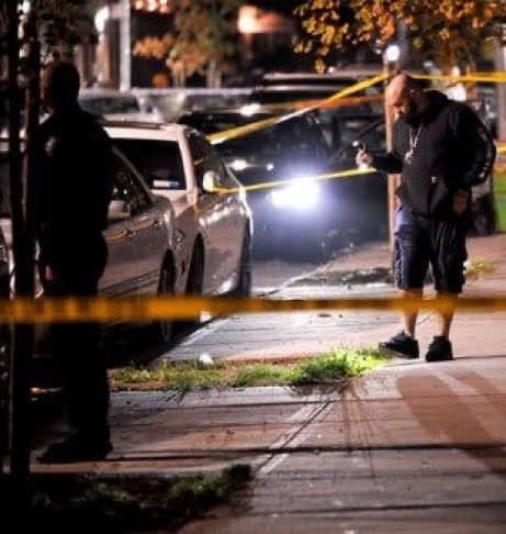 بالفيديو : أنباء عن 7 مصابين في حادث إطلاق نار بحي يهودي في نيويورك 1 بالفيديو : أنباء عن 7 مصابين في حادث إطلاق نار بحي يهودي في نيويورك